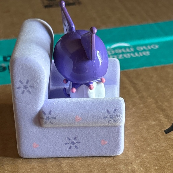 Sanrio Kuromi Sitting Dolls Blind Box Figure - Picture 3 of 7